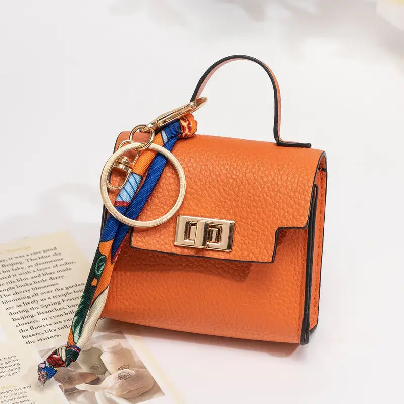 Chic Luxury Leather Mini Bag Keychain - Stylish and Functional Accessory